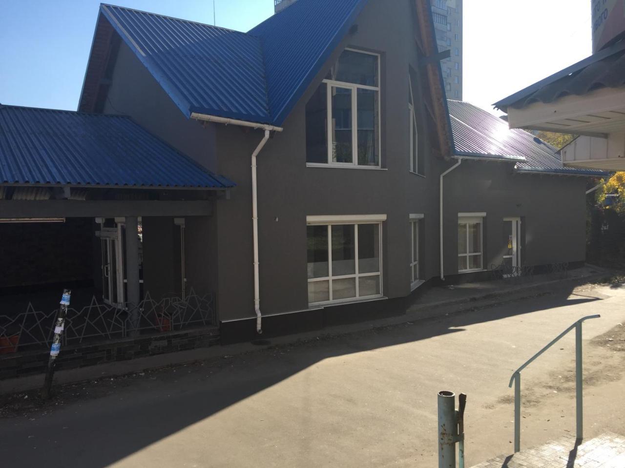 Hostel -Hotel Granat Rivne City Exterior photo
